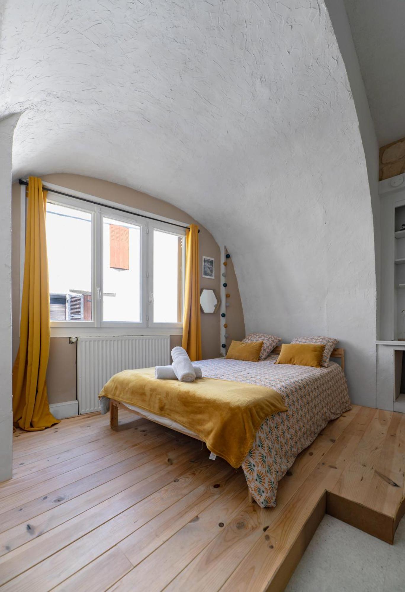 Grande Maison Cusset - Maison De Ville - 3 Chambres エクステリア 写真